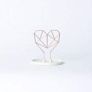 Wire Heart Jewelry Holder
